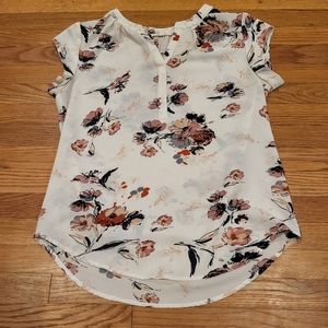 Fun2Fun women's floral blouse, size S